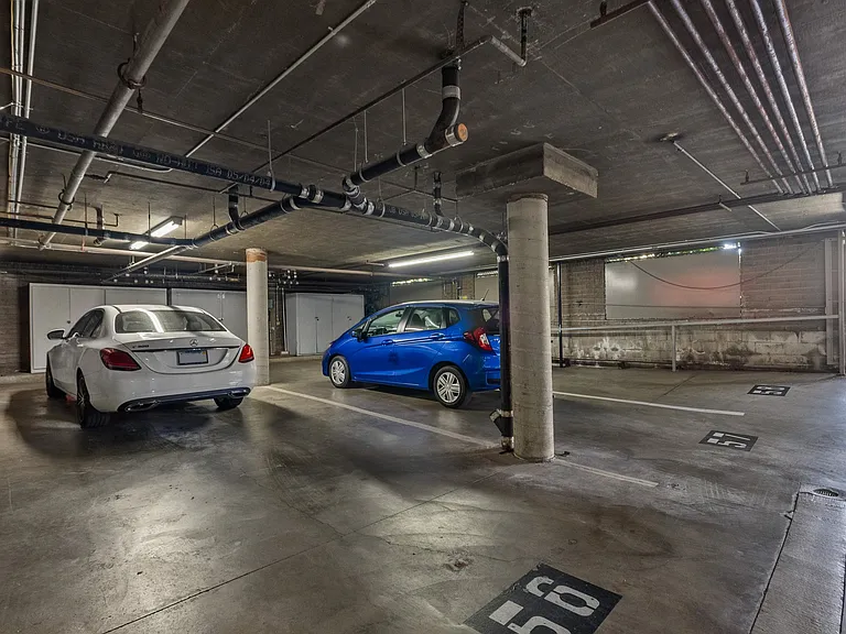 330 W California Blvd — Photo 40