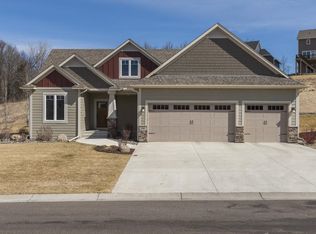 5480 Orchid Ln N, Plymouth, MN 55446