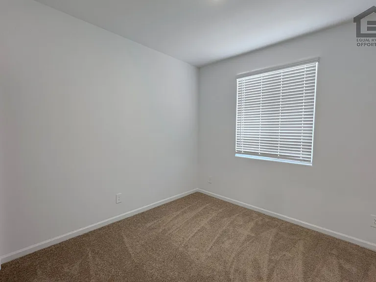 18236 W Avenida Del Sol — Photo 6