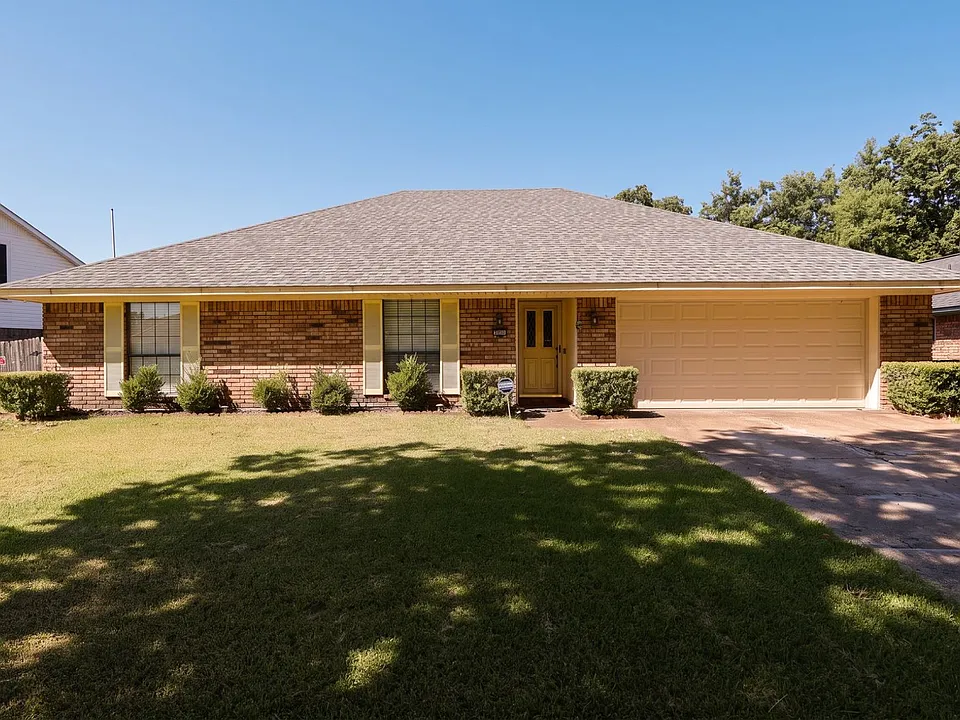 507 Parklane Dr
