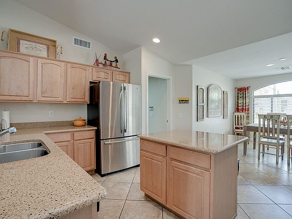 3rd image of 37640 S Terrace Park Dr
