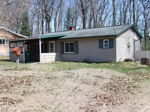 4012 Janet Dr, Harrison, MI 48625