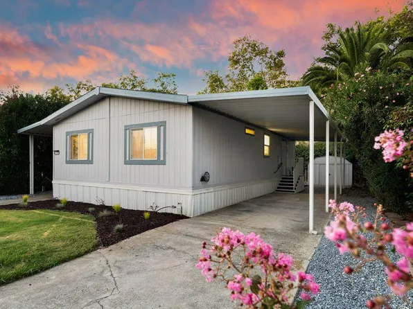 29 Emperor Way, Sacramento, CA 95827
