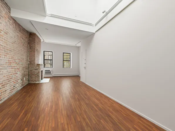 351 West 53rd Street image 2 of 10