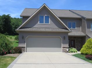 20 Eagle Dr, Endwell, NY 13760