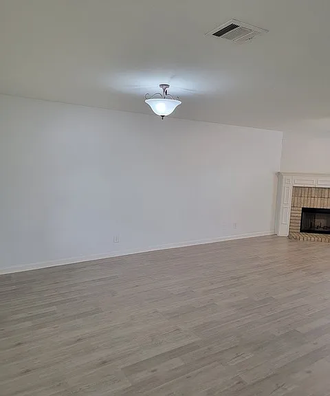 4023 Wisteria Way — Photo 3