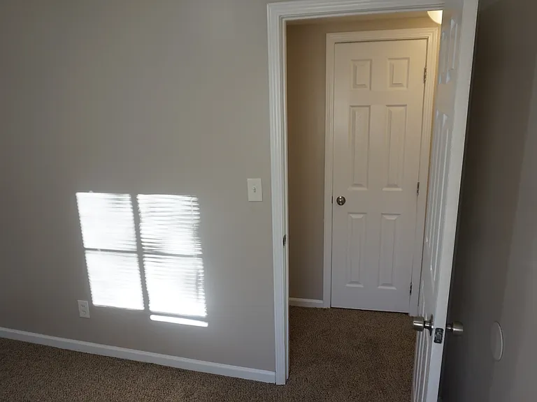 3650 Isabelle St — Photo 9