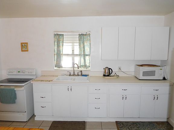5th image of 3331 William Ave