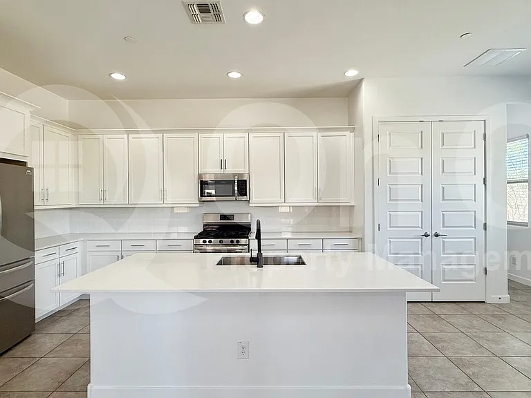 12556 W Calle De Baca — Photo 8