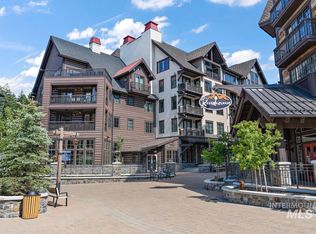 760 Village Dr UNIT 305, Donnelly, ID 83615