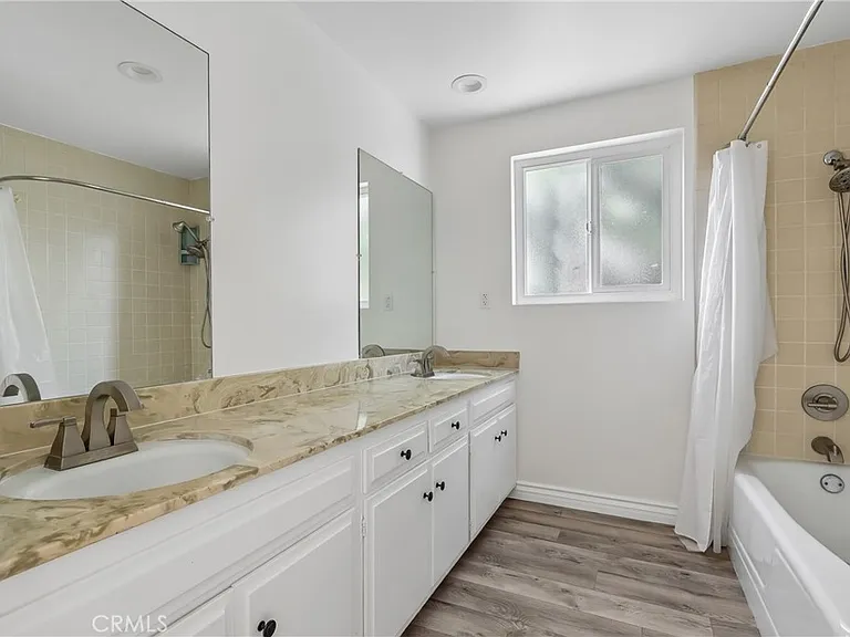 1184 Lyndhurst Dr — Photo 14