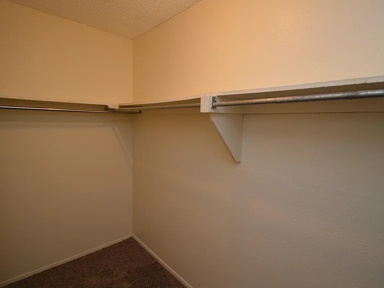 1620 N Wilmot Rd #B304 — Photo 9