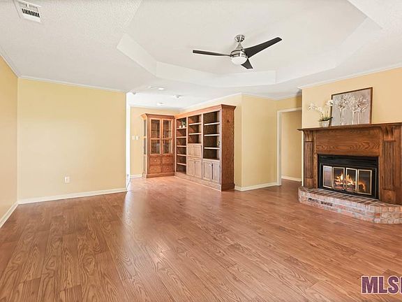 4th image of 17635 Sugar Mill Ave