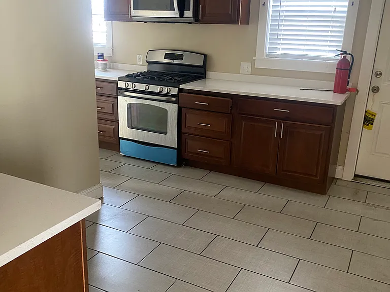 43 Sachem St #1 — Photo 4