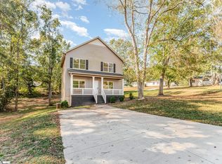 200 Baywood Hills Dr, Simpsonville, SC 29680