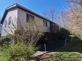 163 Pawnee Trl, Albrightsville, PA 18210