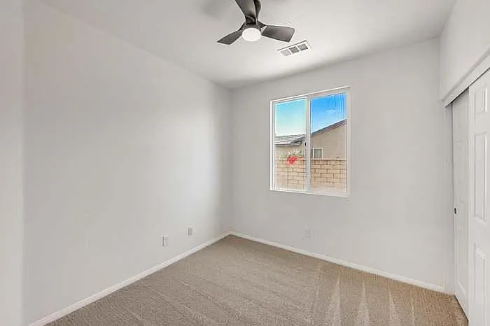 80604 Tinsley Ave — Photo 12
