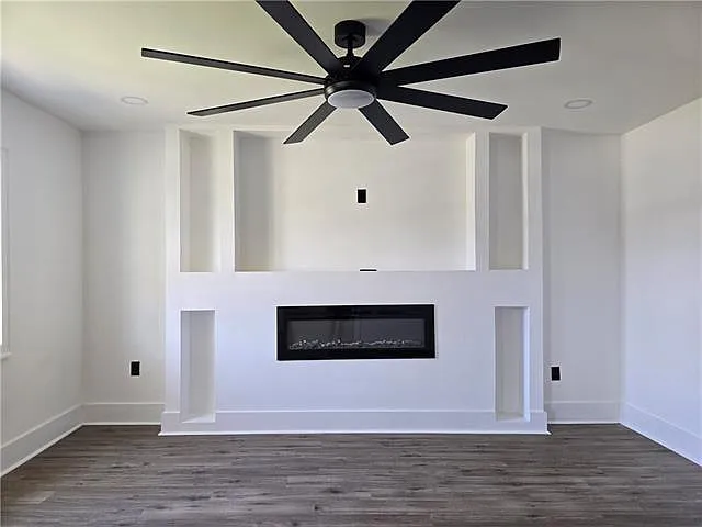 3 bed, 2.0 bath, 1500 sqft, $2,200 — Photo 2