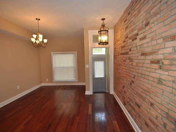 Living/dining room combo