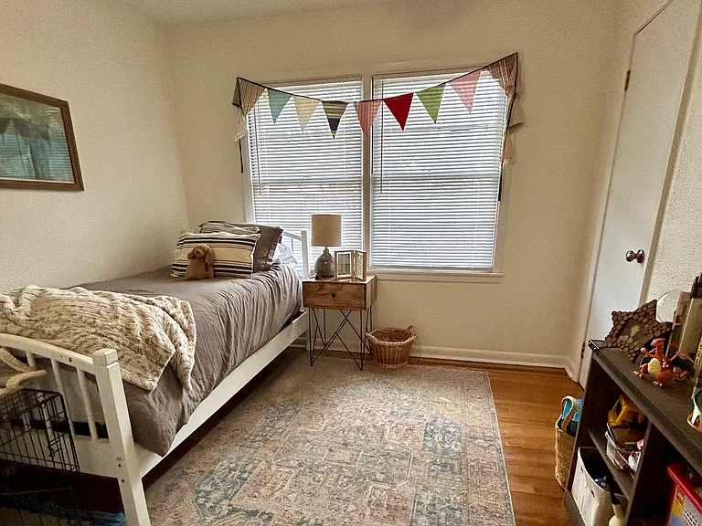 121 San Carlos Ave — Photo 14