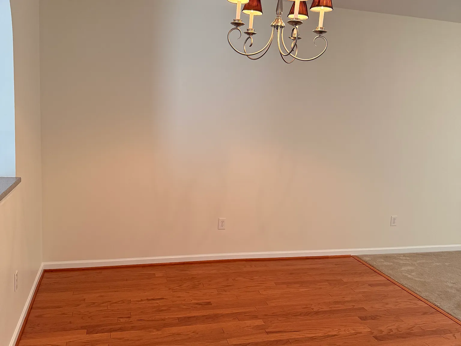 2 bed, 1055 sqft, $1,450 — Photo 3