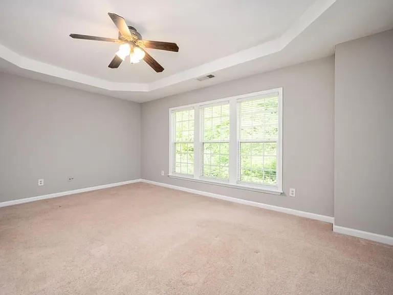 1998 Hailston Dr — Photo 17