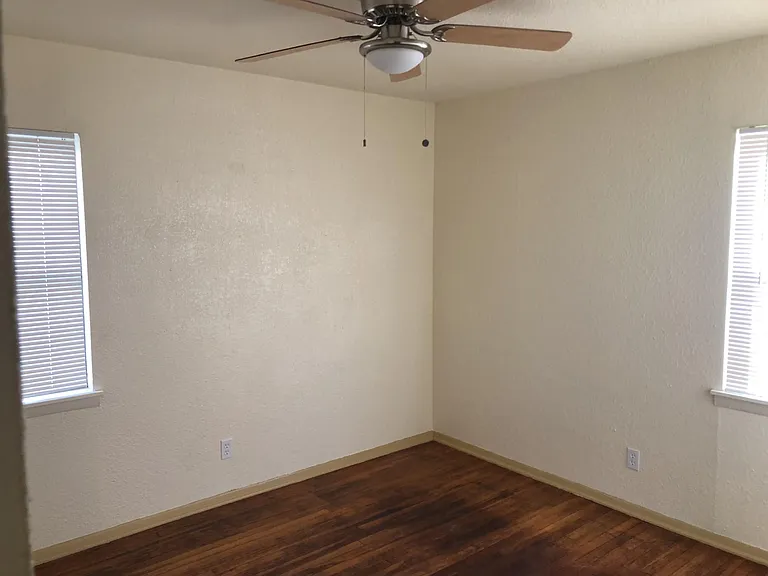 7112 Dogwood Park Dr — Photo 6