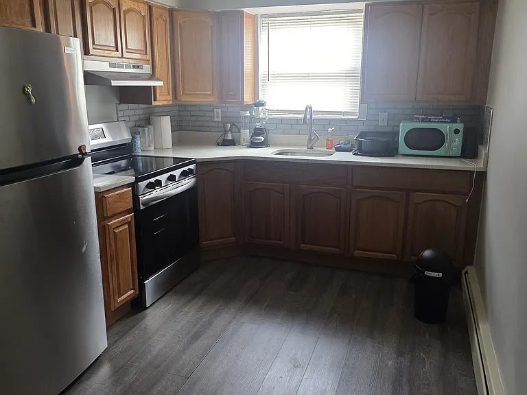 2921 Harrington Ave #2 — Photo 4