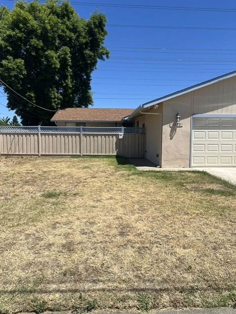 Home for Rent in South Sacramento — Photo 4