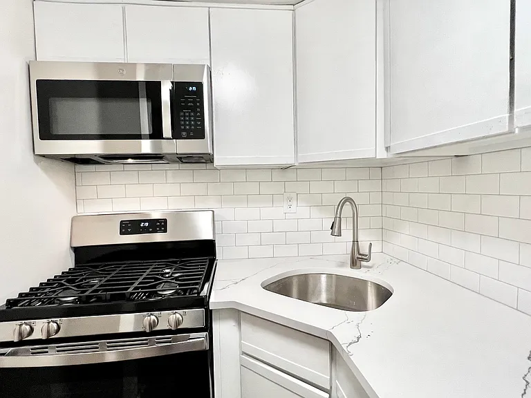 200 Central Ave #A1 — Photo 3