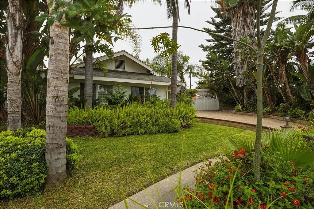 5 bed, 2351 sqft, $10,000 — Photo 4