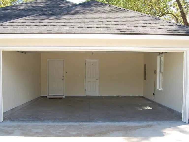 4501 Country Oak Dr — Photo 11