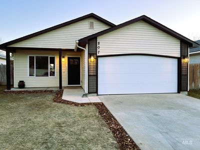 807 E Randall Ln, Nampa, ID, 83686