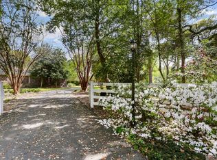 9765 Barringer Foreman Rd, Baton Rouge, LA 70809