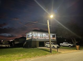 105 Hayden Ave, Pass Christian, MS 39571