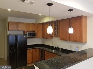 22855 Oakgrove Rd, Sterling, VA 20166