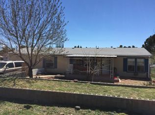 17061 E Duffers Dr, Mayer, AZ 86333