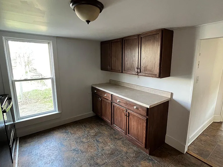 136R Highland St #1 — Photo 2
