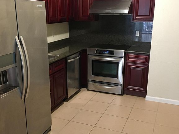 5th image of 891 Bellevue Ave APT 2