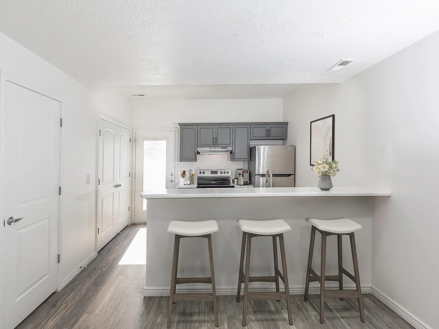 Ridgeview Apartments — Photo 2