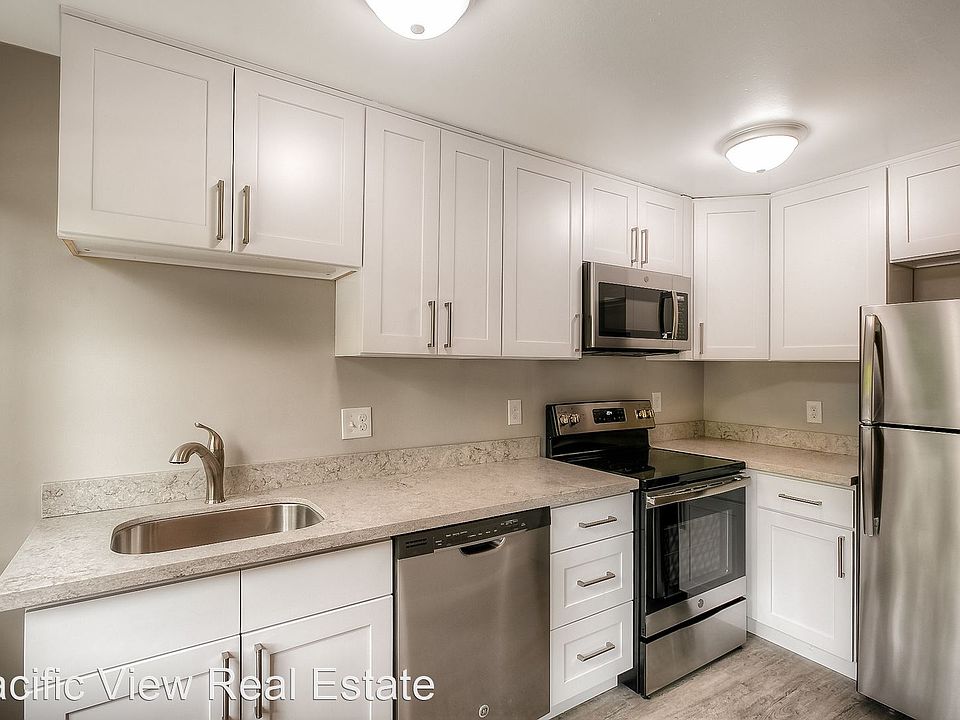 1st image of 324 NE 65th St #6359973