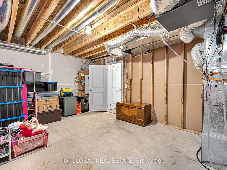 585 Colborne St #1303 — Photo 40