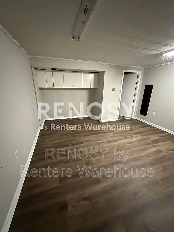 3 bed, 2.0 bath, 2000 sqft, $2,100 — Photo 4