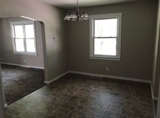 1423 S 10th St, Pekin, IL