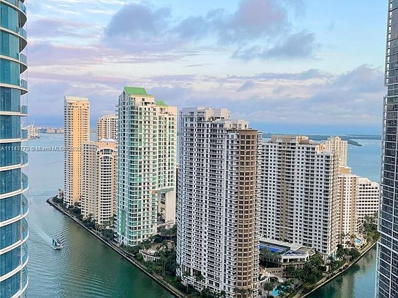 4th image of 200 Biscayne Boulevard Way APT 3803