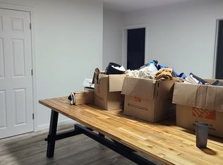 23 Charles St FLOOR 3, Pawtucket, RI 02860