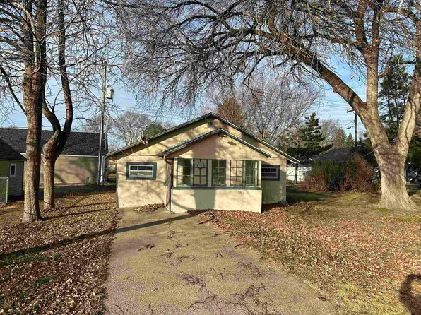 1004 Grand Ave, Ravenna, NE 68869