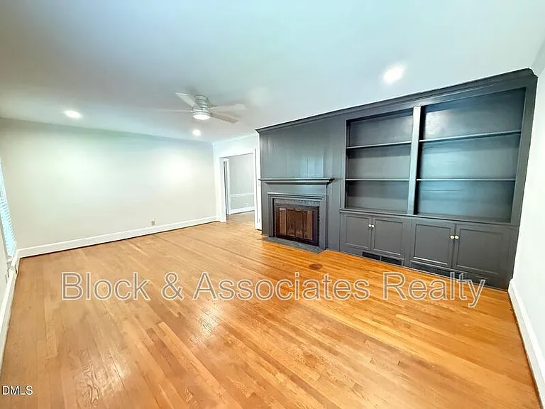 2667 Davis St — Photo 4