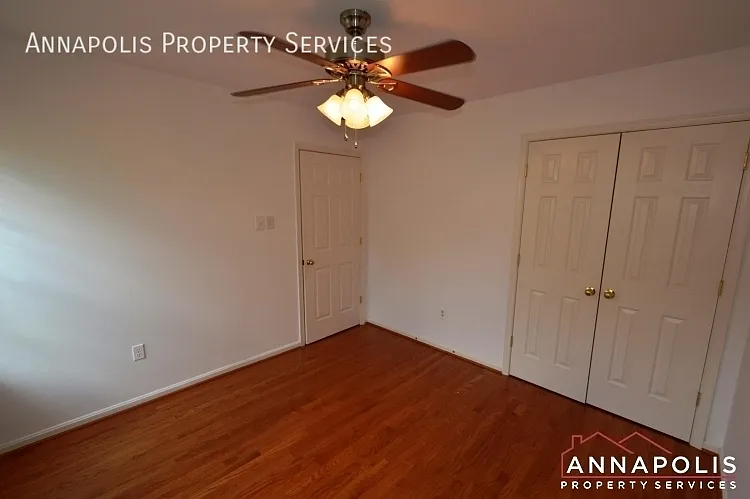 1016 Meandering Way — Photo 15