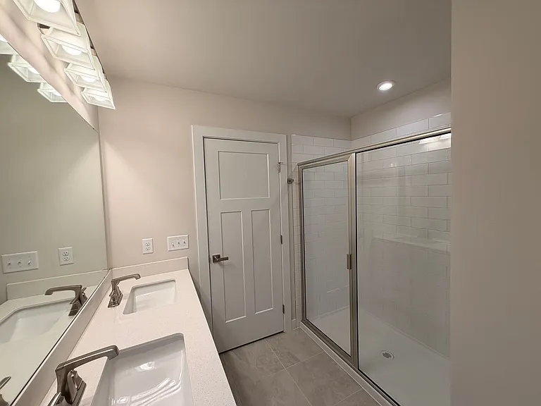 935 Green Valley — Photo 22